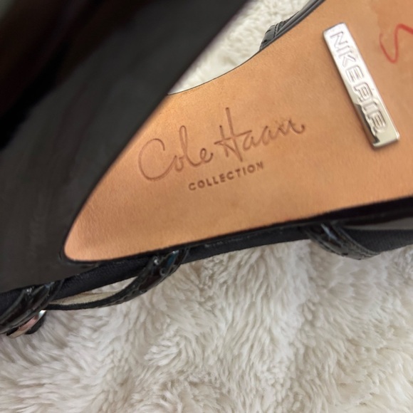 Cole Haan Nike Air Black Leather Strappy Peep-Toe Platform Heels Size 7 - Picture 11 of 13